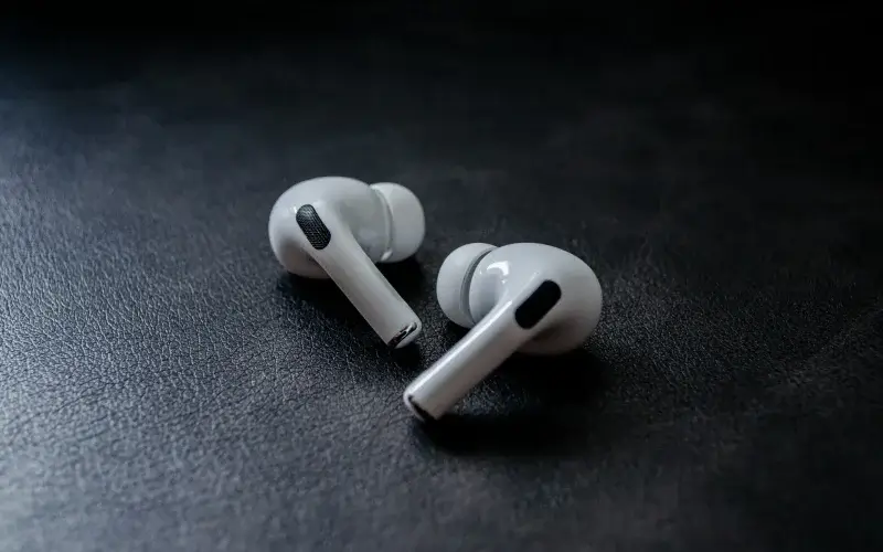 How to Change AirPods Pro Tips