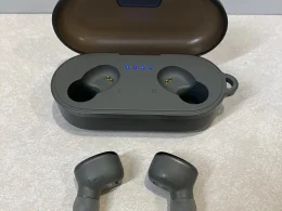 how-to-reset-tozo-t10-earbuds